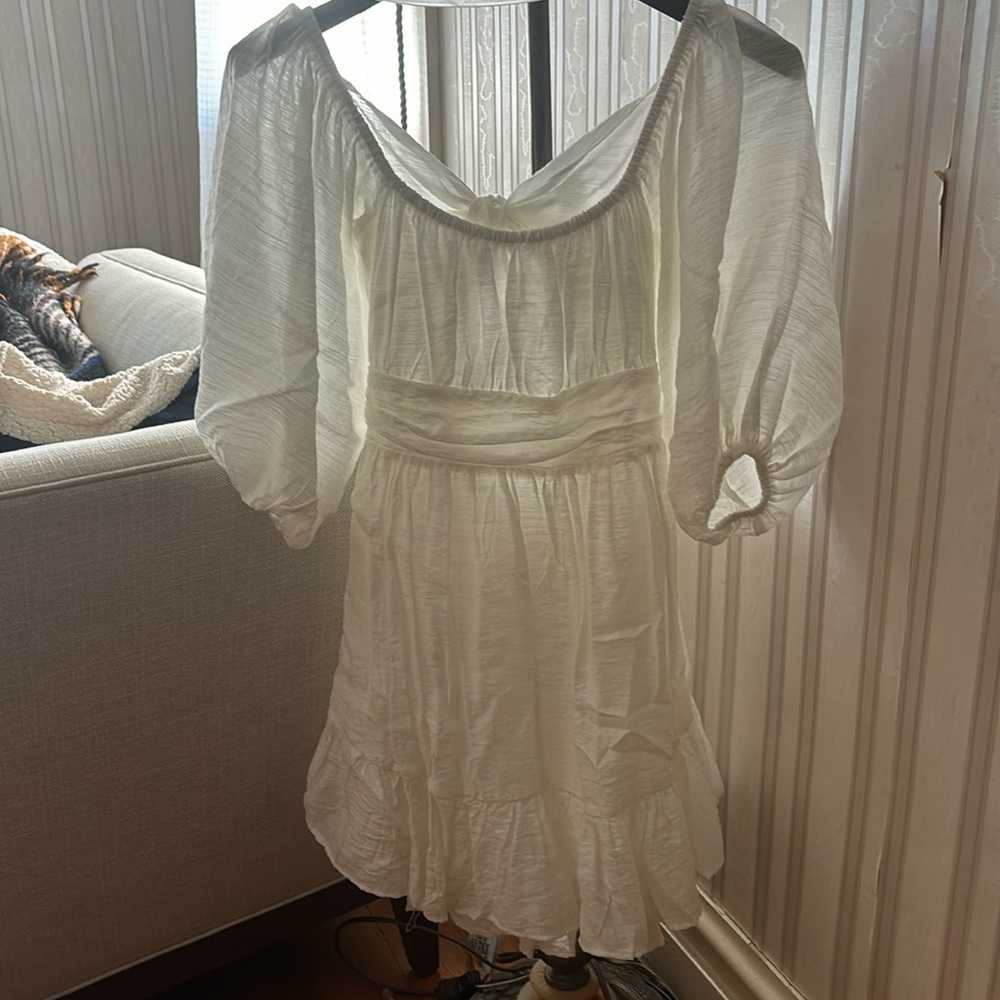 Selfie Leslie Abby Off-Shoulder Tie-Up Back Dress in White